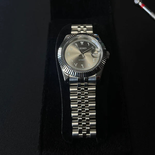Seiko Mod Datejust Arabic Dial Aluminio Gris
